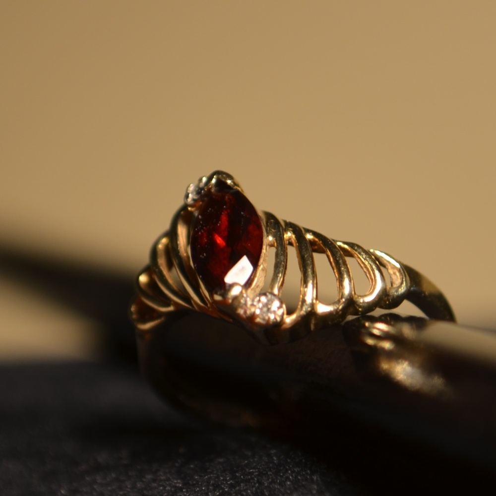10K Garnet and Diamond Ring size 4 1/2